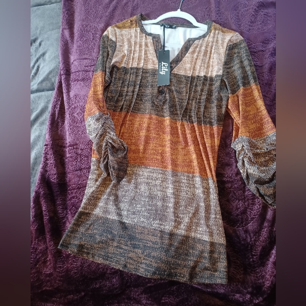 NWT, Sz M, Brown colors top, 3/4 ruched sleeves